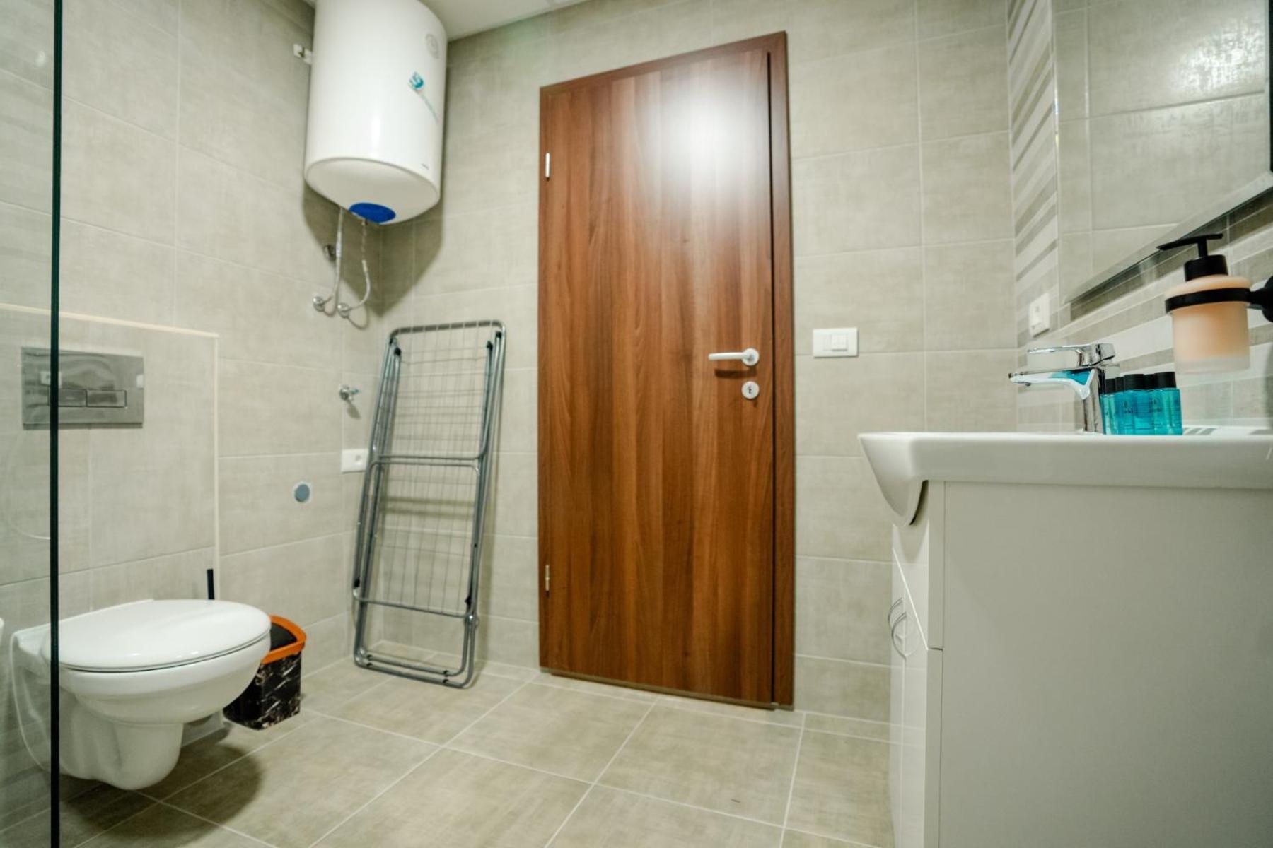 Darki Apartments 2 - Very Central Stay With Free Parking Ohrid Buitenkant foto