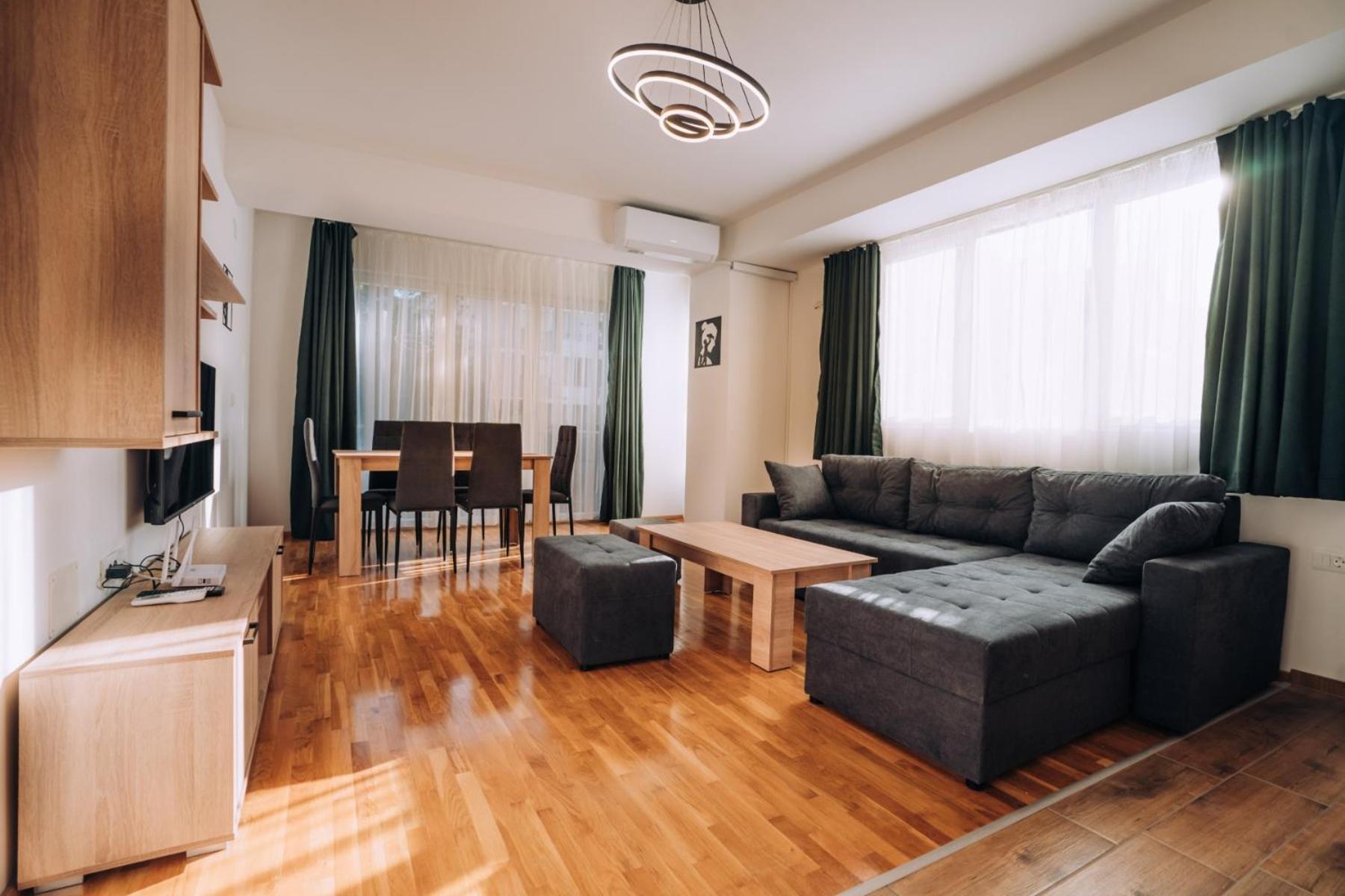 Darki Apartments 2 - Very Central Stay With Free Parking Ohrid Buitenkant foto